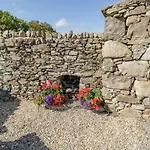 Tigh Mhicheal Phaidin Finny